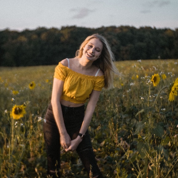 Meet your Posher, Dori - Picture 1 of 1